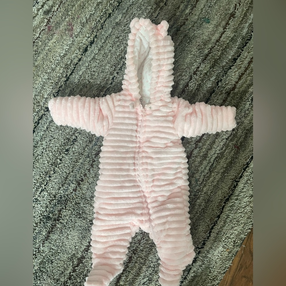 Baby girls one piece soft pink outfit